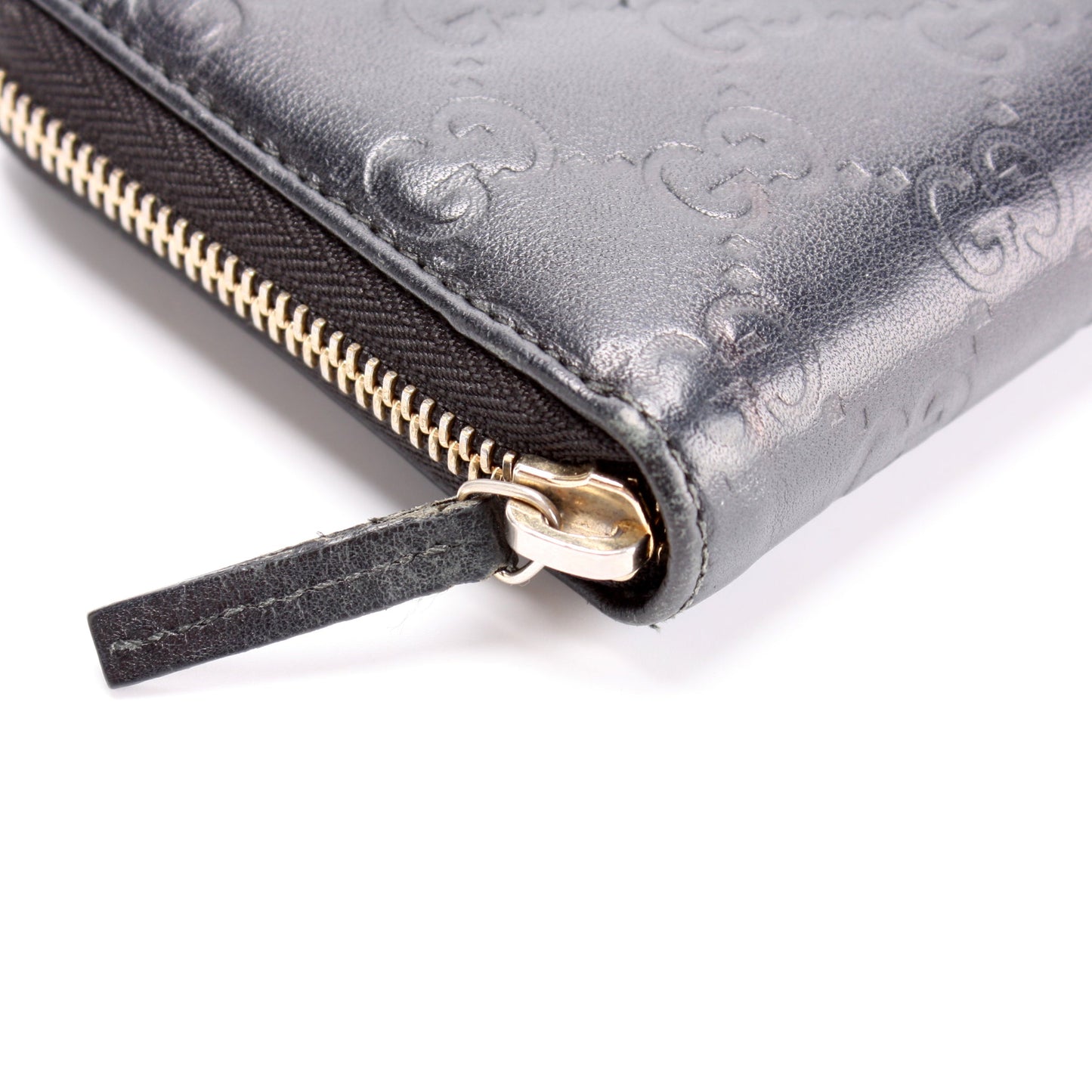 112724 GG Canvas Zip Around Wallet