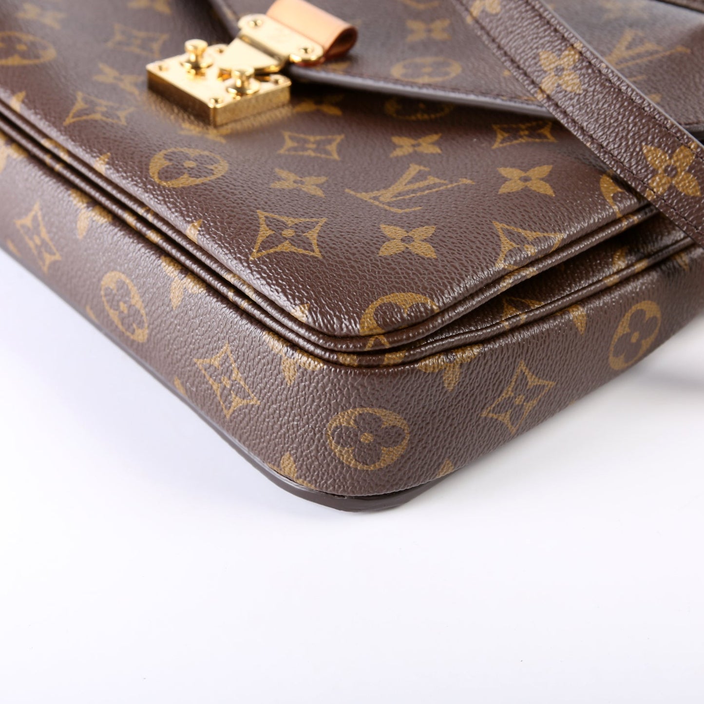 Pochette Metis Monogram