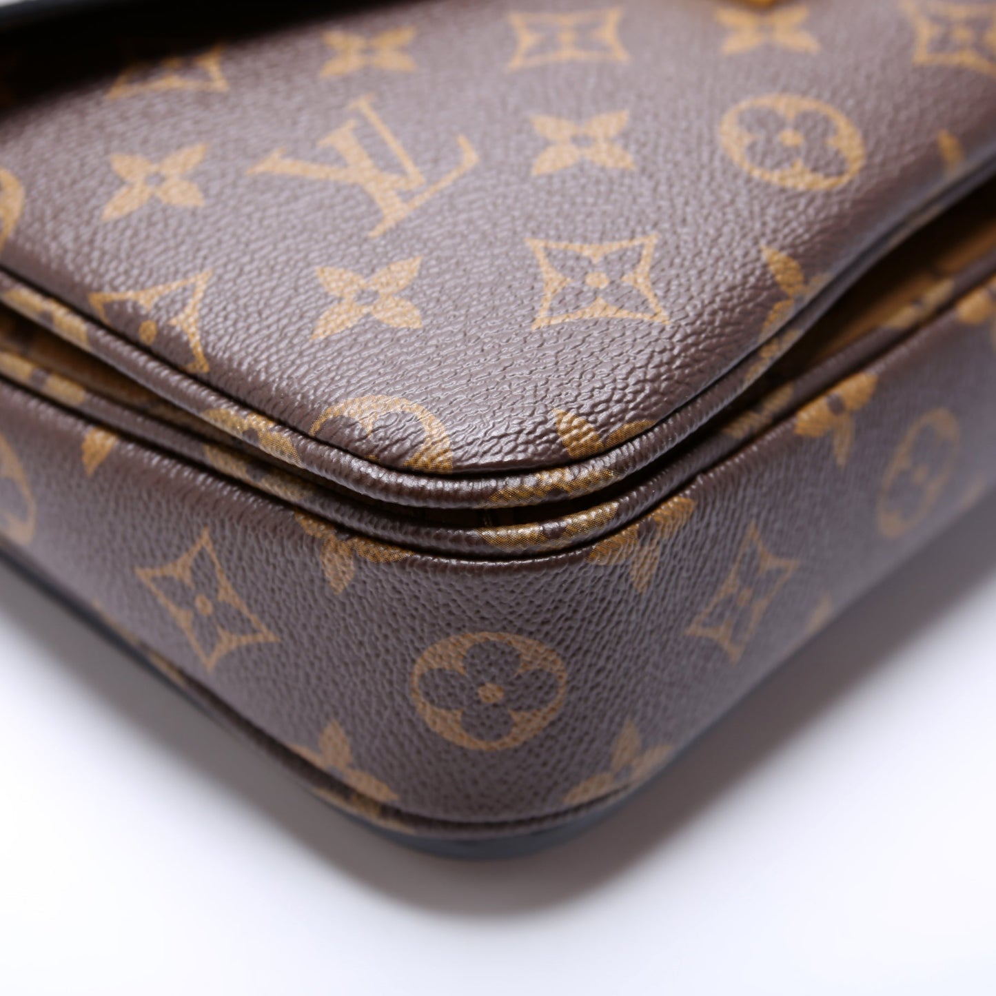 Pochette Metis Reverse Monogram