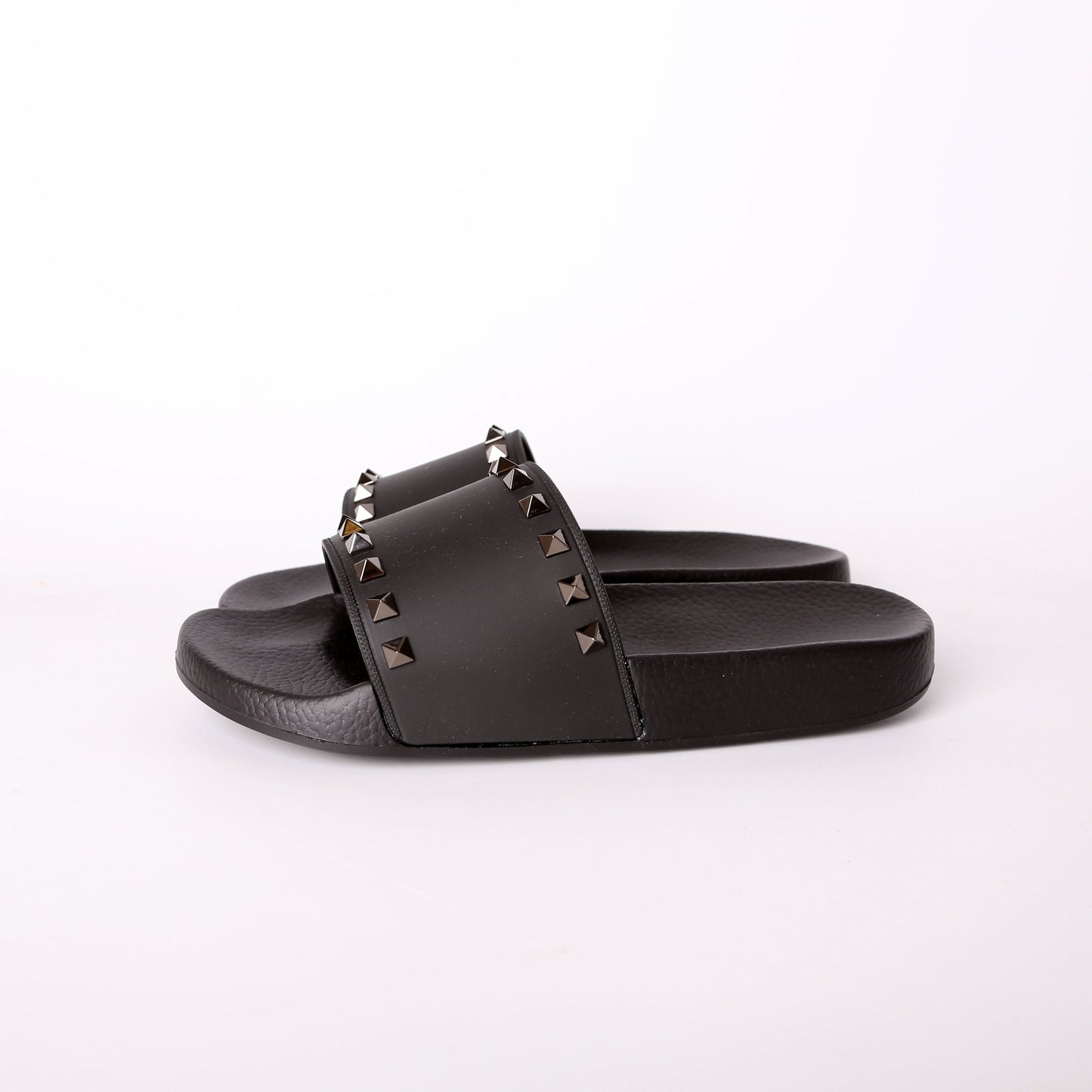 Rockstud Rubber Slides Size 39