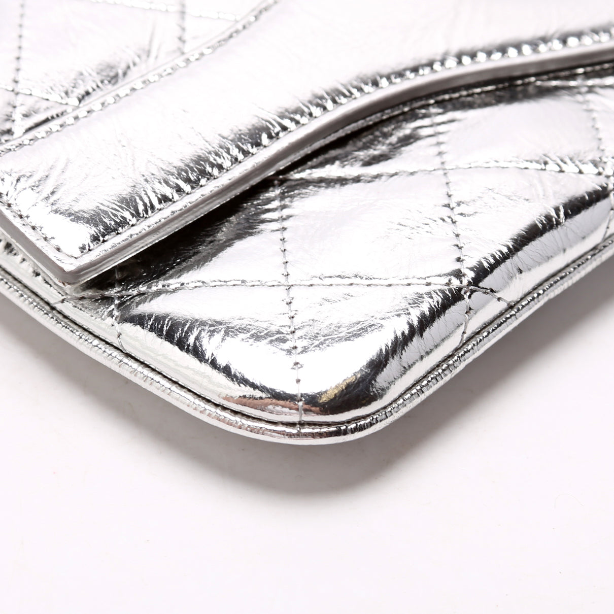 31 Pouch Metallic Crumpled Calfskin 27M Silver