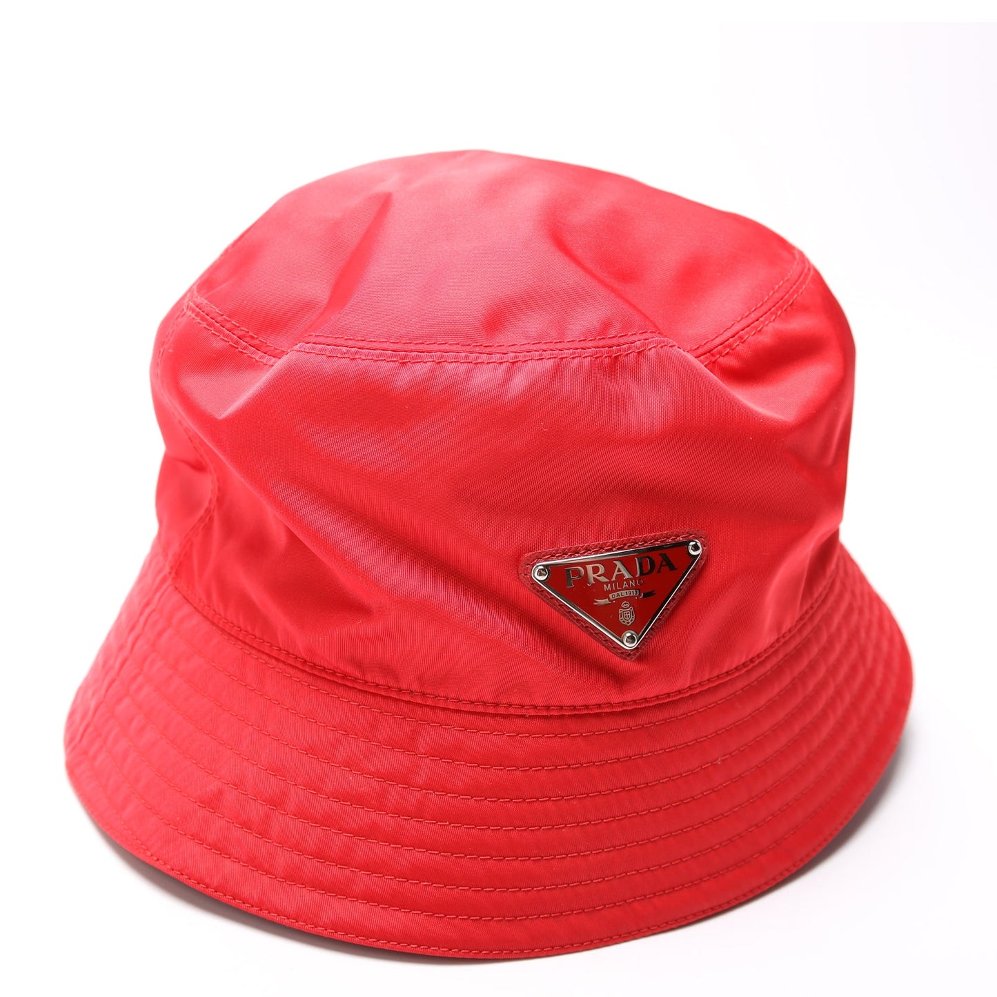 1HC137 Re-Nylon Triangle Logo Bucket Size Medium Red